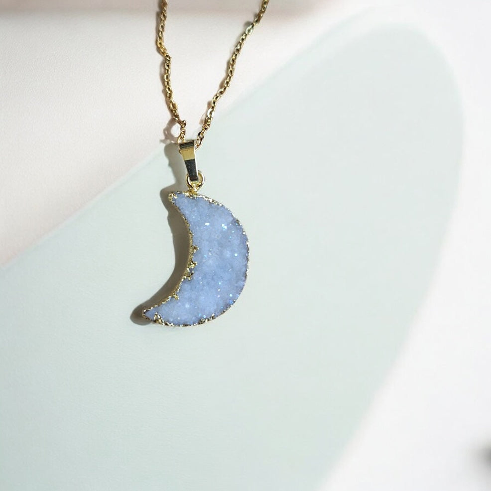 GRACE HALF MOON NECKLACE