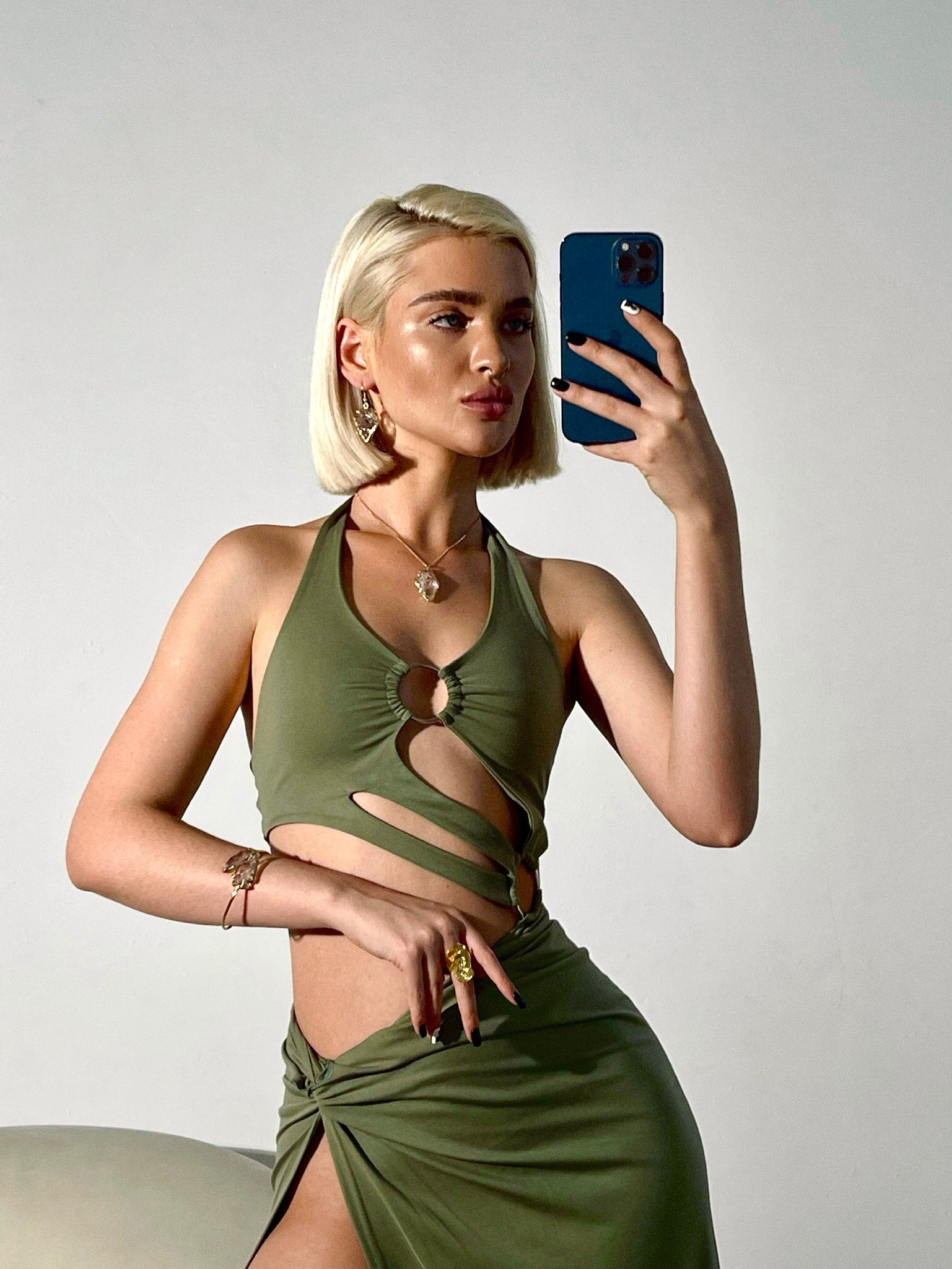 NIRVANA QUARTZ BANGLE