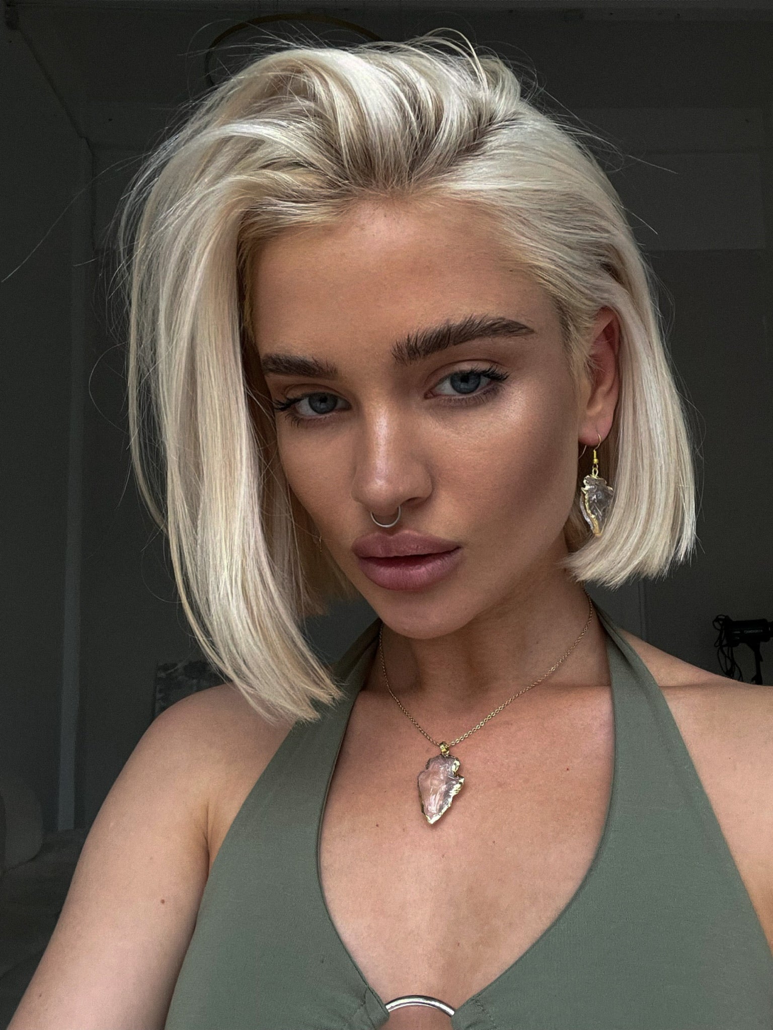 NIRVANA QUARTZ BANGLE