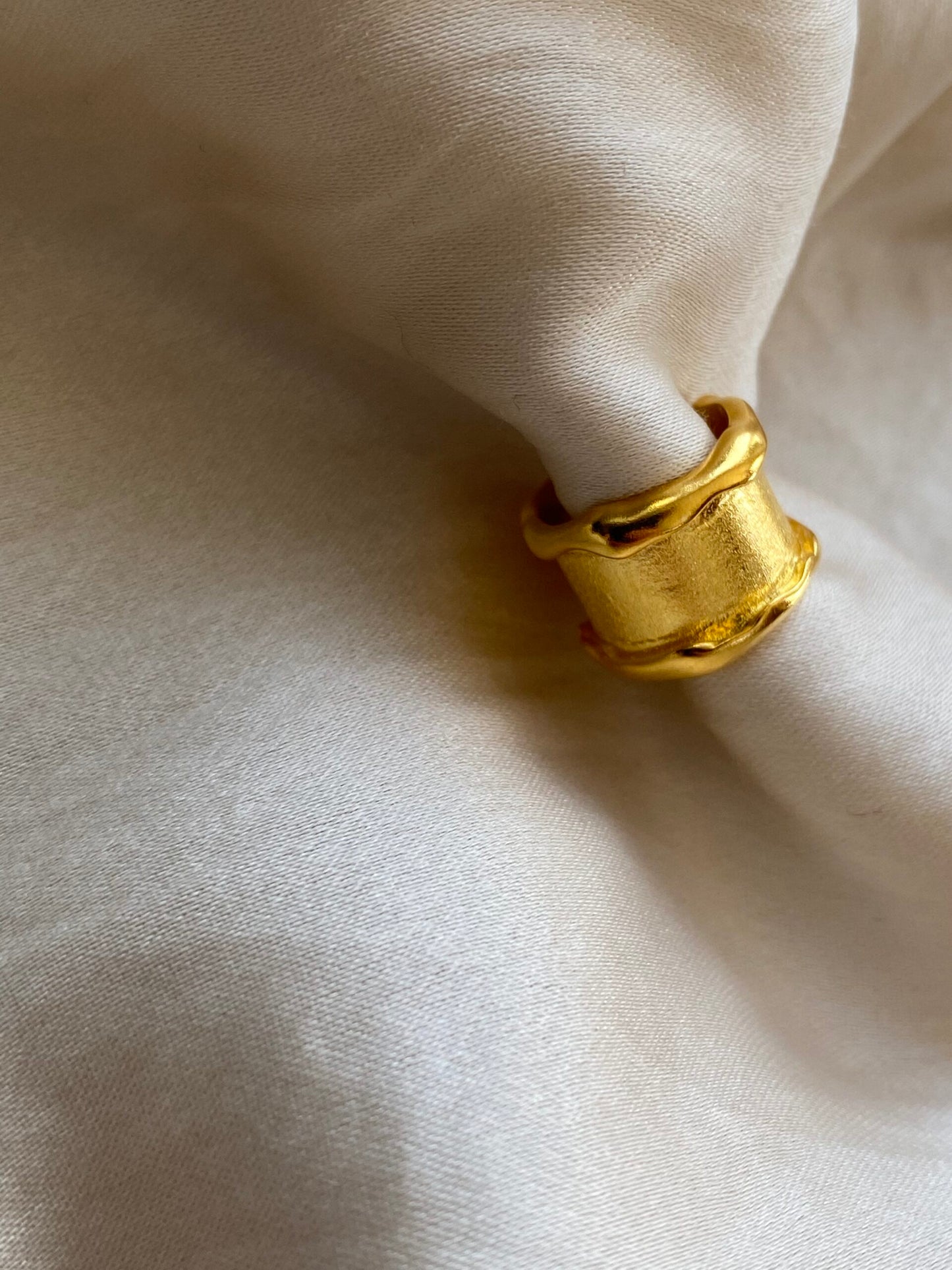 MIKA Ear Cuff