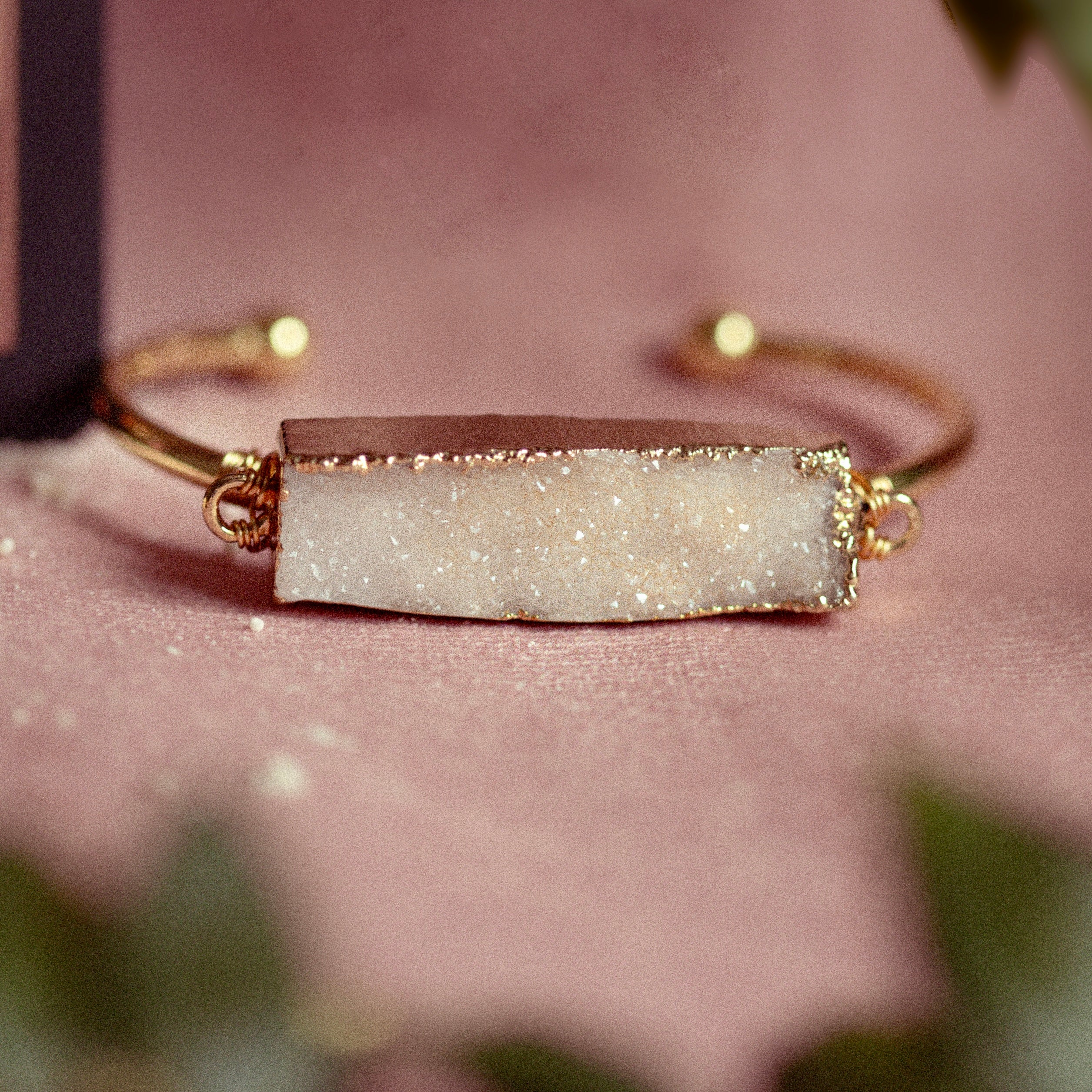 MAYA SUGAR DRUZY BANGLE