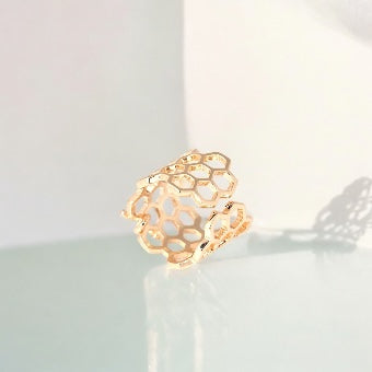 HONEYCOMB RING