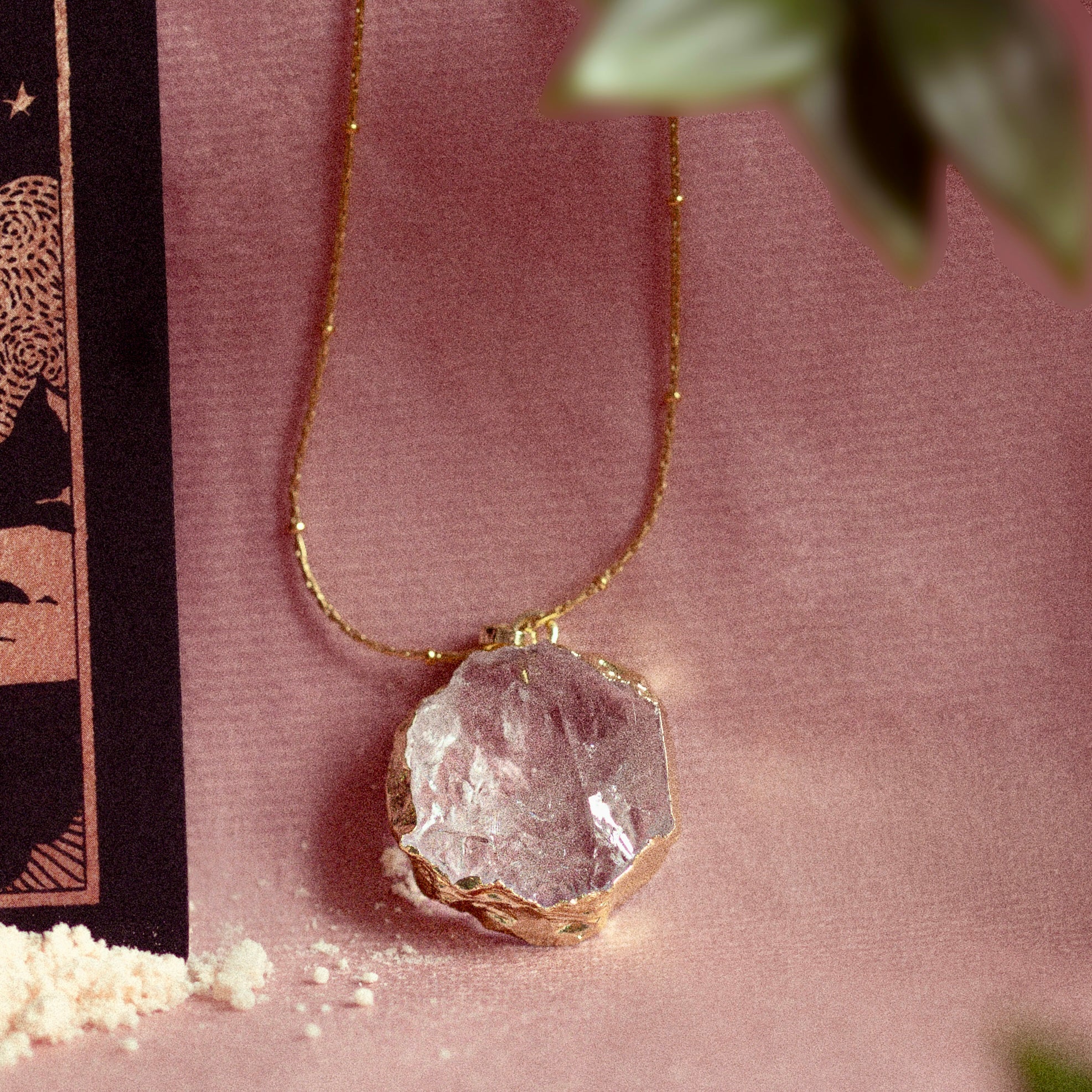 QUARTZ MINI MOON NECKLACE