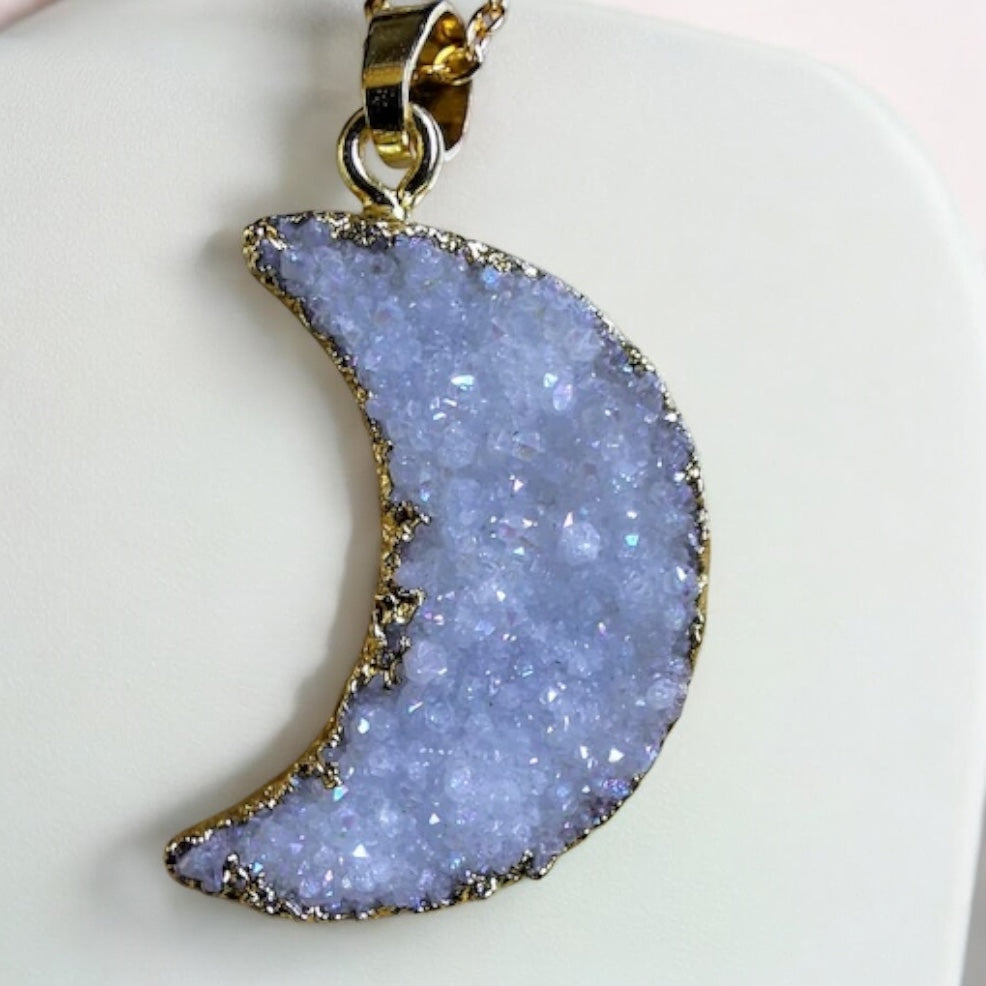 GRACE HALF MOON NECKLACE