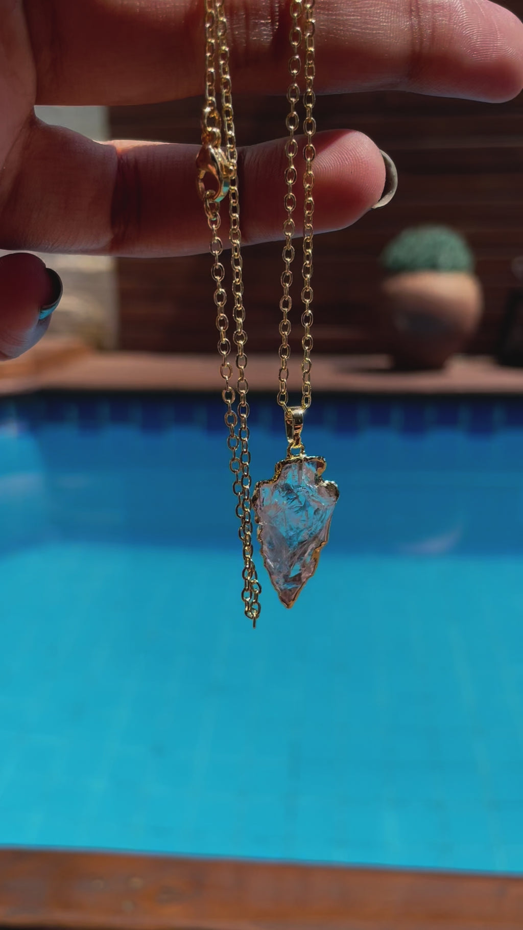 NIRVANA QUARTZ BANGLE