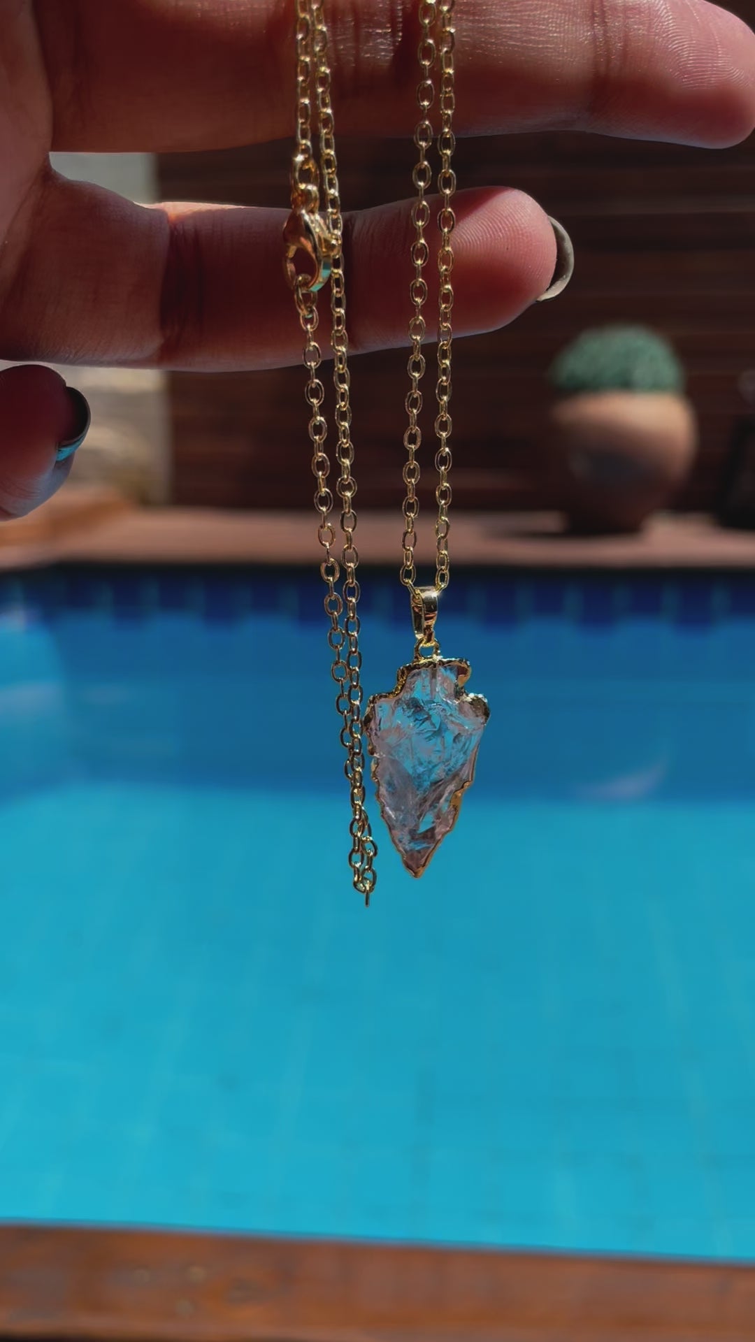 NIRVANA QUARTZ BANGLE